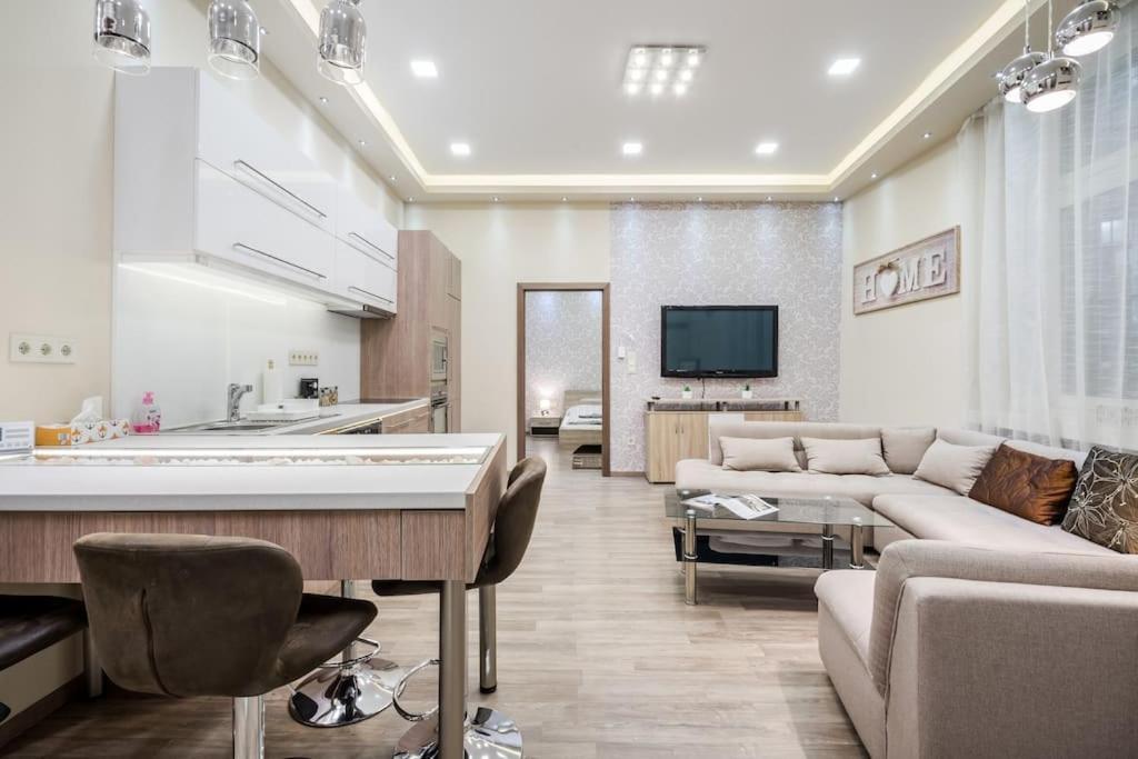 ブダペストSzalag Utca 6 Luxurious Flat Castle Districtアパートメント エクステリア 写真